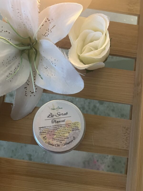 Tropical Lip Scrub